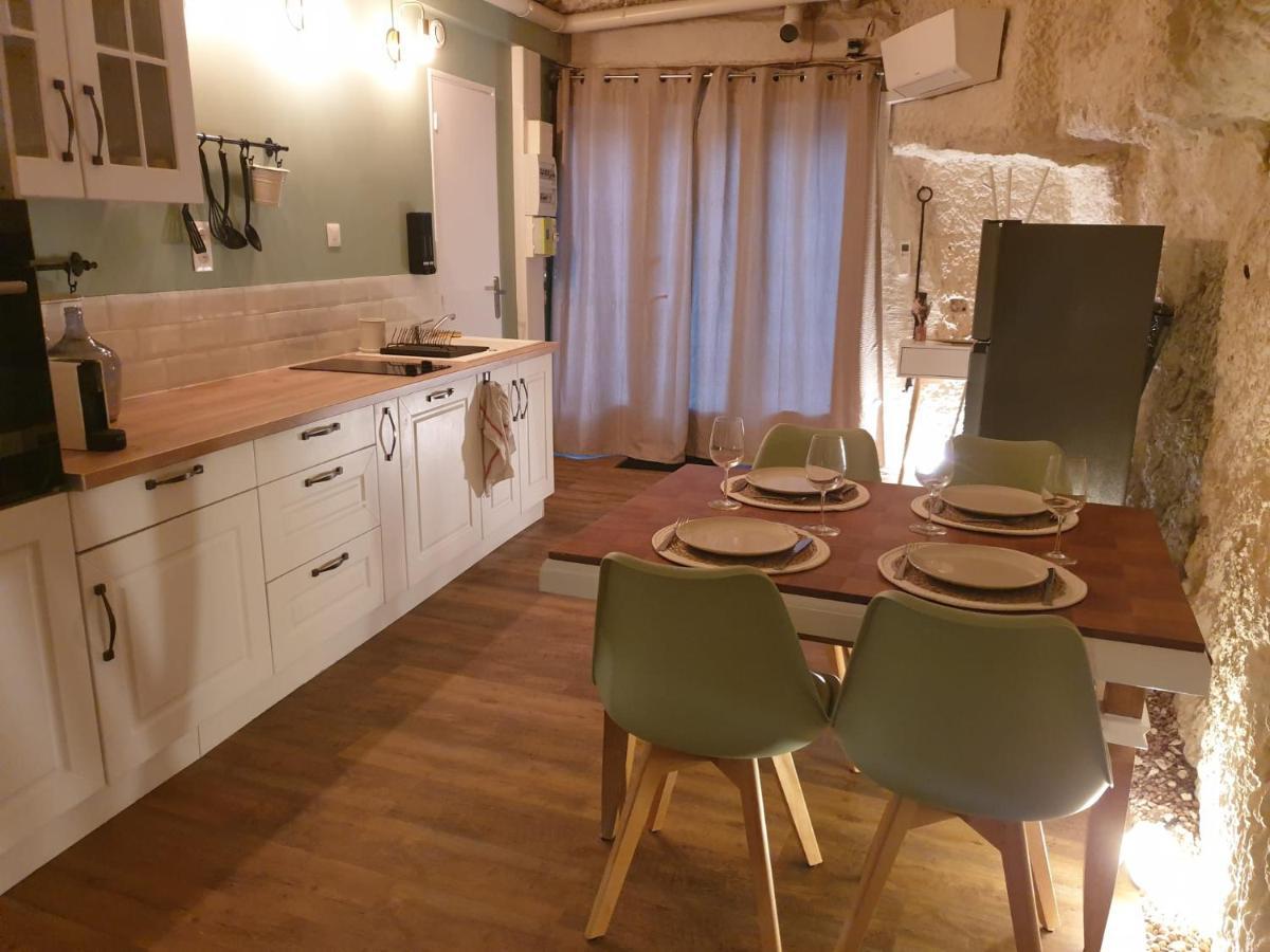 Apartamento La Grotte Du Bonheur Cangey Exterior foto